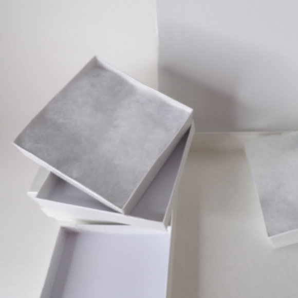 Jewelry Packing Boxes For necklaces & Bracelets White Cotton Inserts 13 Piece - Picture 3 of 4